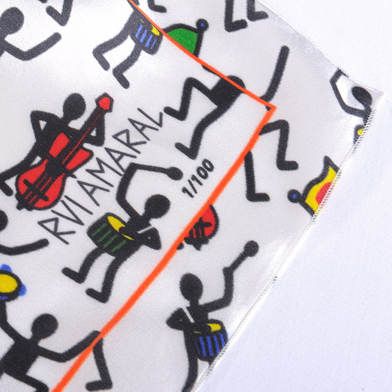 Silk streetart scarf 'Samba'